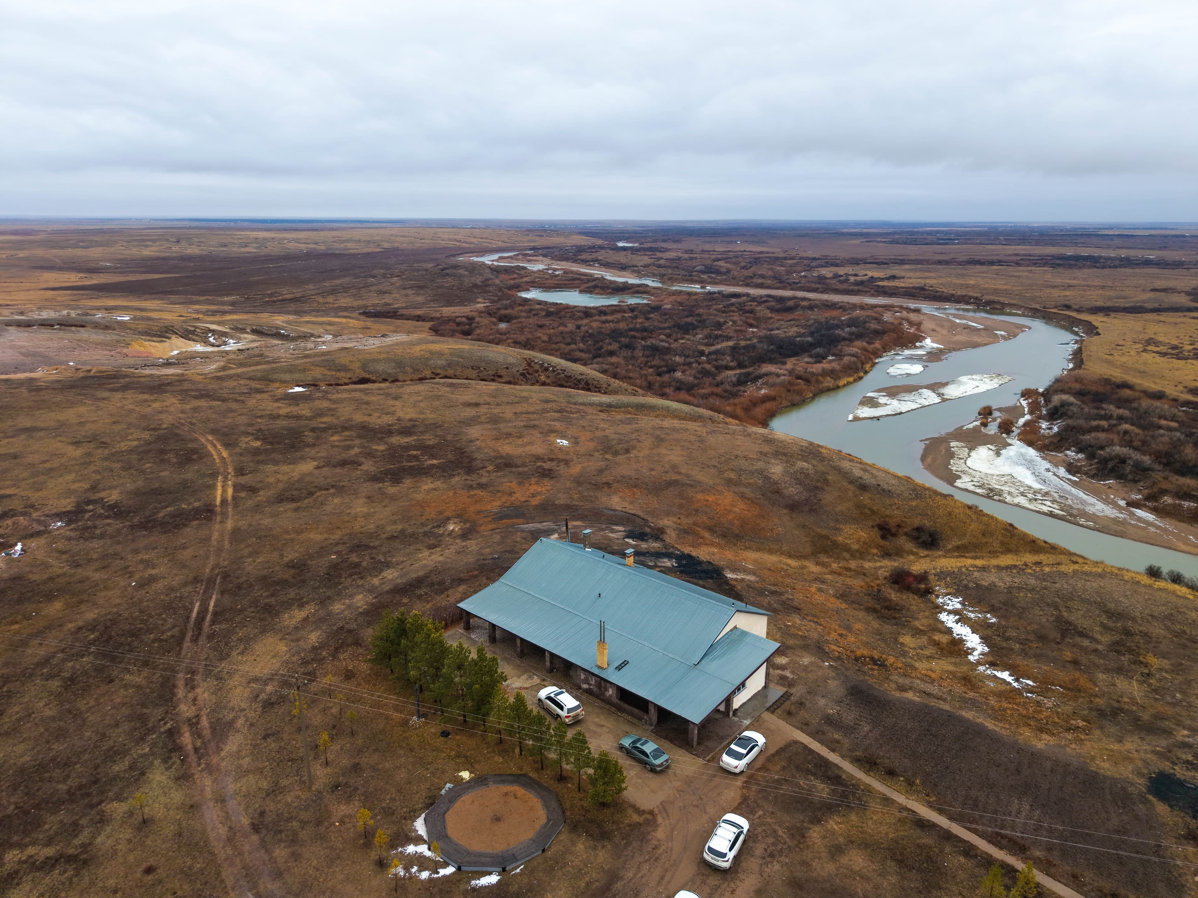 База Fly Torgai - вид с воздуха